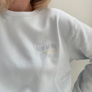 Djerf Avenue x Emi Jay Staple Sweatshirt in Dream Cake